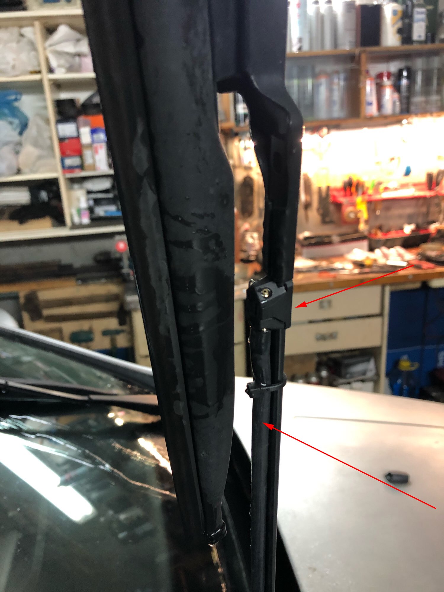 2Pcs Universal Car Windscreen Washer Wiper Blade Water Spray Jets Nozzles Mounted onto 8mm 9mm Arm Adjusted 4 Way Upgrade