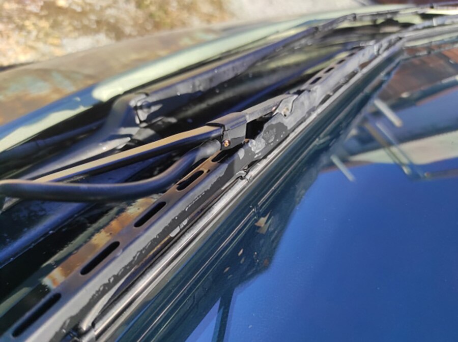 2Pcs Universal Car Windscreen Washer Wiper Blade Water Spray Jets Nozzles Mounted onto 8mm 9mm Arm Adjusted 4 Way Upgrade